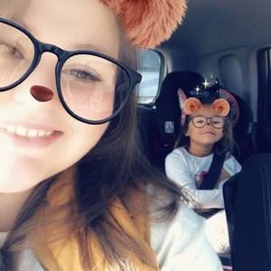 Meet your Posher, Alexis